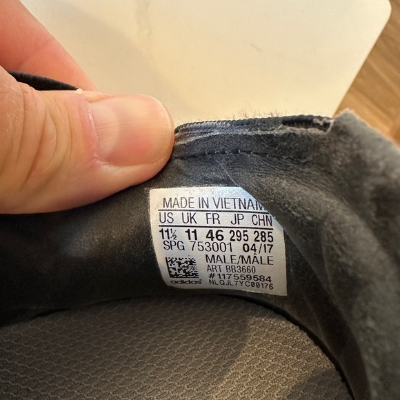 Adidas Nemeziz Tango 17.1. Black/Purple Stripes. Size 11.5 Men’s. - Picture 4 of 7